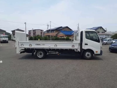 Hino DUTRO