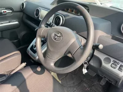 Toyota COROLLA RUMION