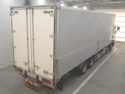 Isuzu TRUCK