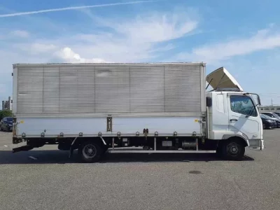 Mitsubishi FUSO FIGHTER