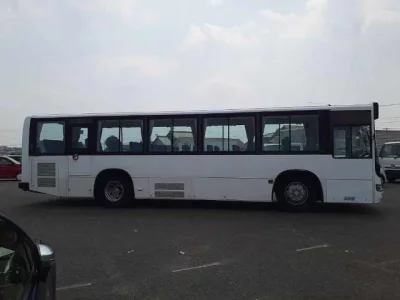 Hino BLUERIBBON