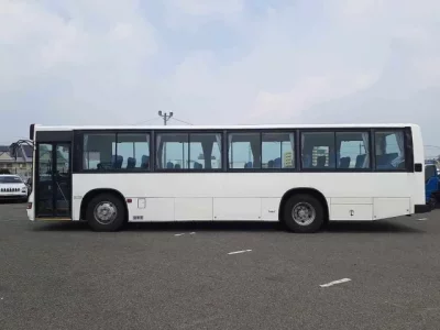 Hino BLUERIBBON