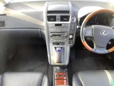 Lexus HS