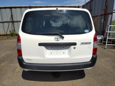Toyota SUCCEED