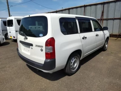 Toyota SUCCEED