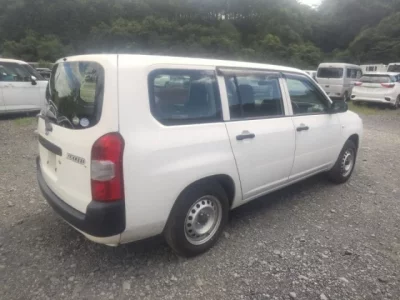 Toyota SUCCEED