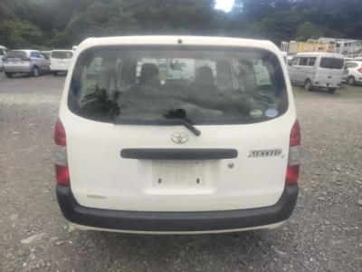 Toyota SUCCEED