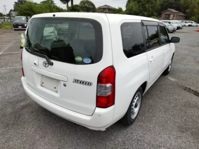 Toyota SUCCEED