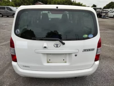 Toyota SUCCEED
