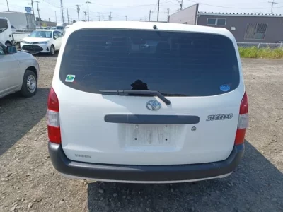 Toyota SUCCEED