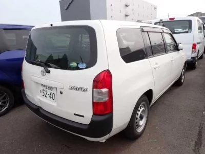Toyota SUCCEED