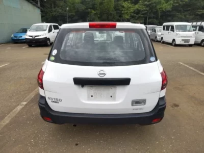 Nissan AD