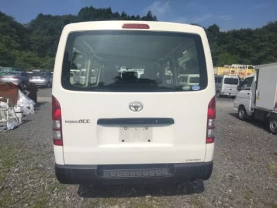 Toyota REGIUS ACE VAN