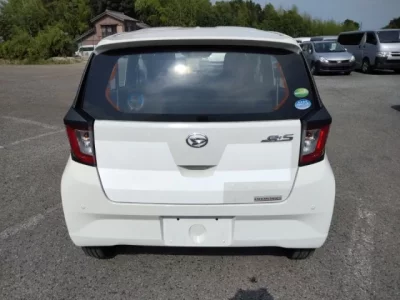Daihatsu MIRA E S