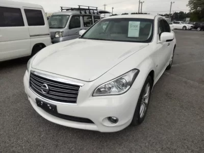 Nissan FUGA