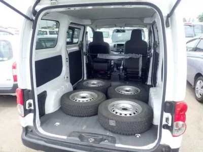 Nissan NV200