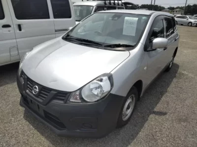 Nissan AD