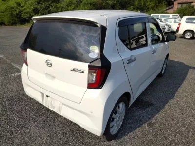 Daihatsu MIRA E S