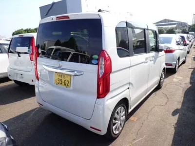 Honda N BOX