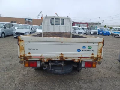 Mazda TITAN