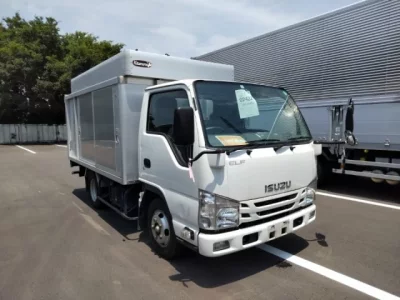 Isuzu ELF