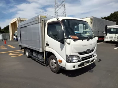 Hino DUTRO