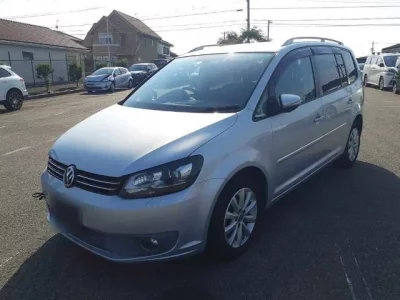 Volkswagen GOLF TOURAN