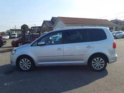 Volkswagen GOLF TOURAN