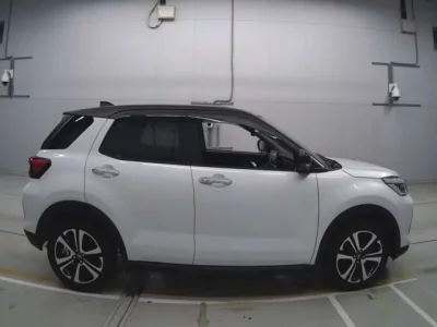 Daihatsu ROCKY
