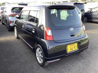 Daihatsu Esse