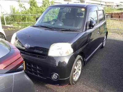 Daihatsu Esse