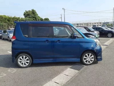 Mitsubishi DELICA D2