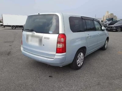 Toyota SUCCEED
