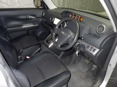 Toyota COROLLA RUMION