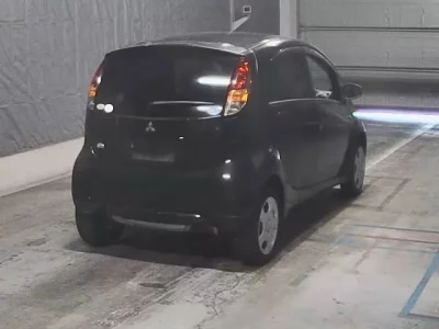 Mitsubishi I