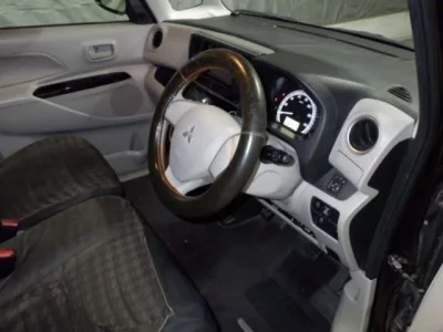 Mitsubishi EK SPACE