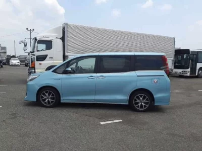 Toyota ESQUIRE