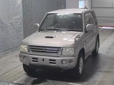 Mitsubishi PAJERO MINI