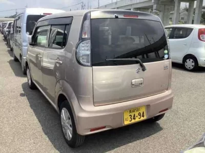 Suzuki MRWAGON