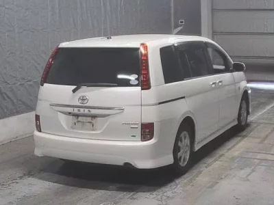 Toyota ISIS