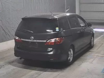 Nissan LAFESTA