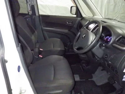 Mitsubishi DELICA D2