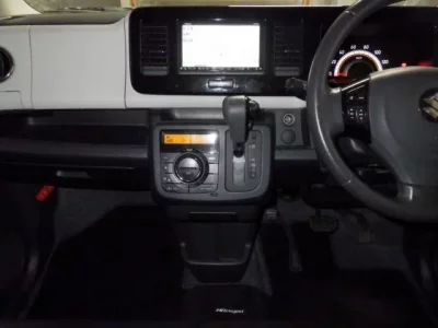 Suzuki MRWAGON
