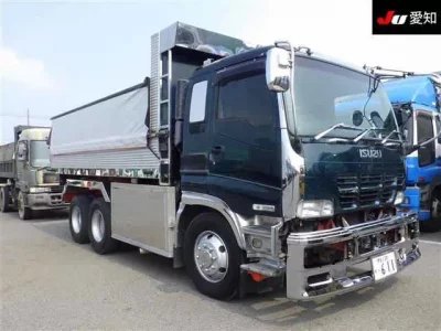 Isuzu GIGA