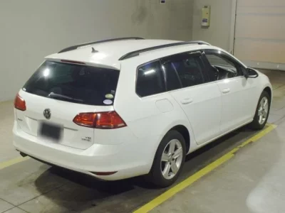 Volkswagen GOLF VARIANT