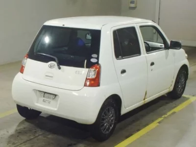 Daihatsu Esse