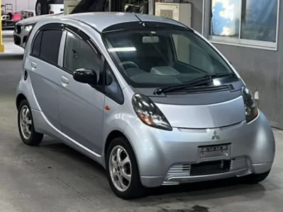 Mitsubishi I