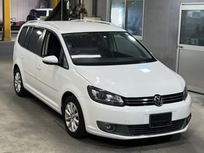 Volkswagen GOLF TOURAN