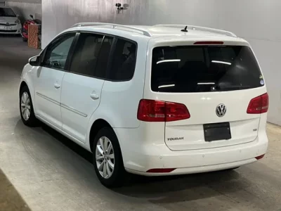 Volkswagen GOLF TOURAN