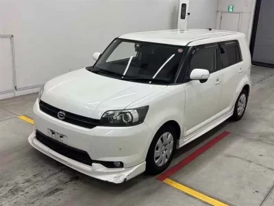 Toyota COROLLA RUMION